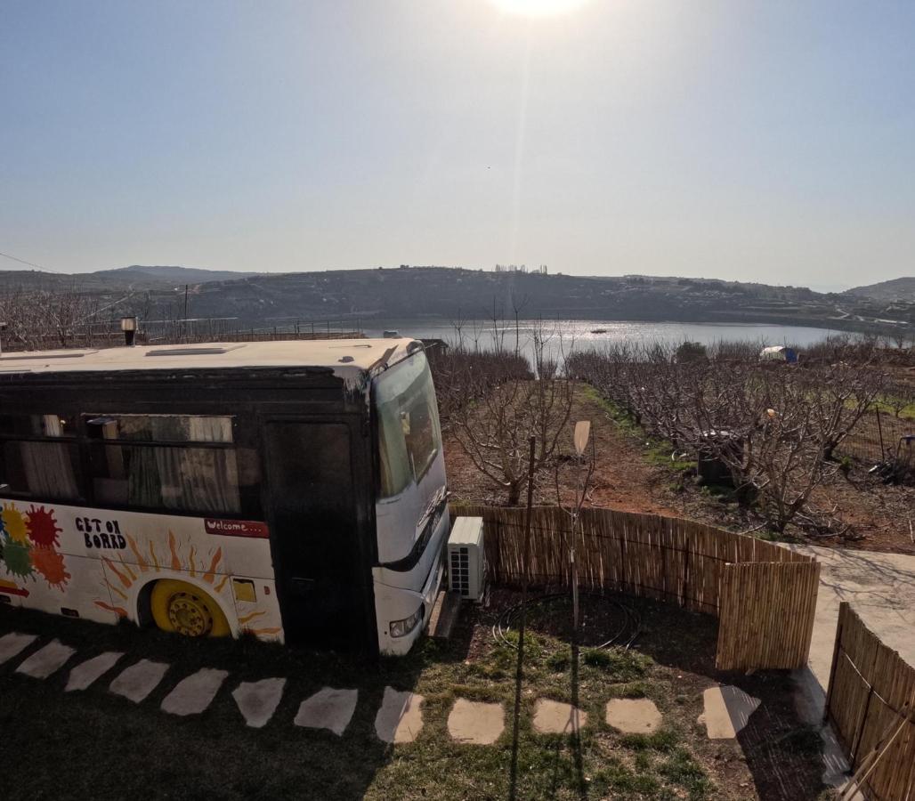 Apartamento The Bus Majdal Shams Exterior foto